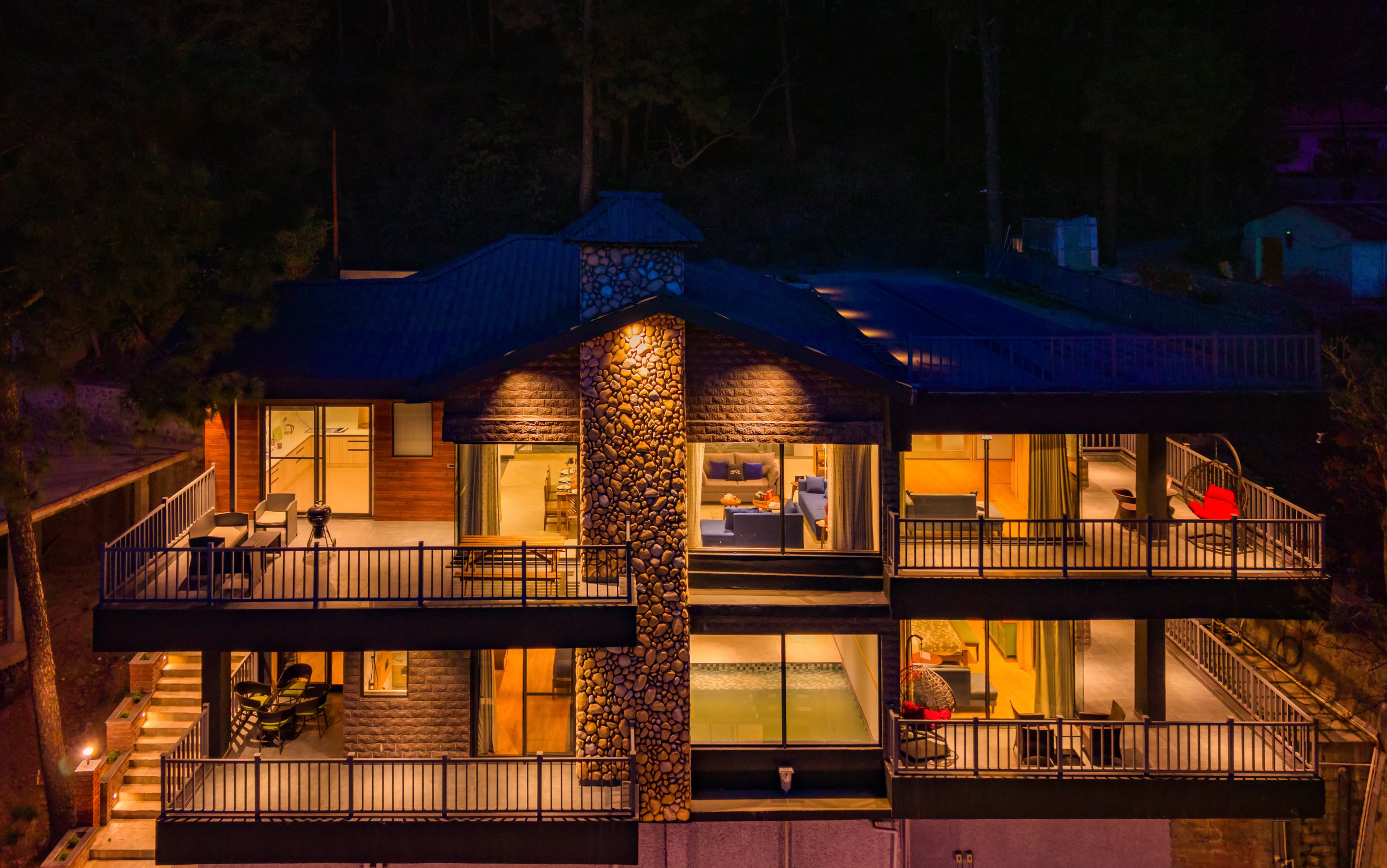 LTN410 | 4-BHK Hillside Retreat with Indoor Pool, Jacuzzis | Near Kasauli Hill Station