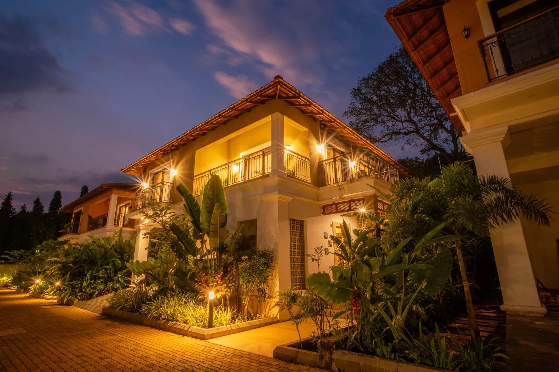 LT450(V7) | Villa in a gated community | Centrally located