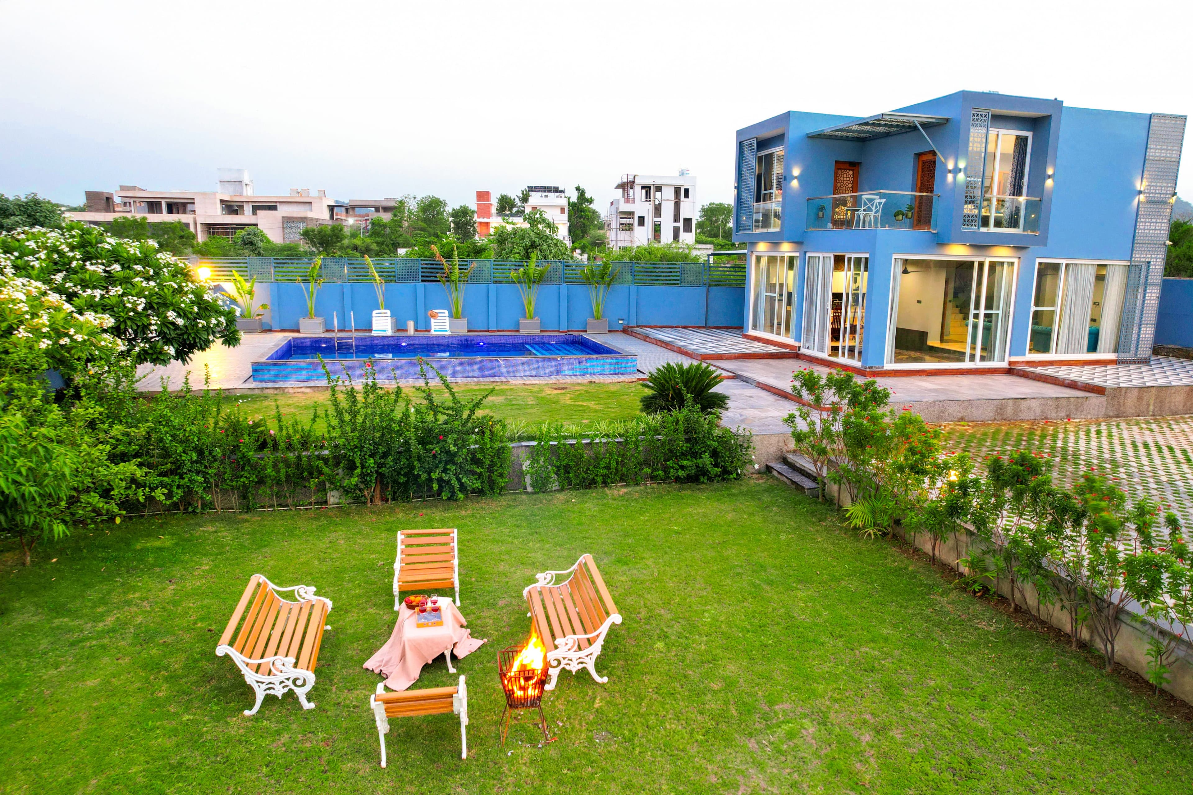 LTR231 | 2-BHK Villa With Private Pool, Vibrant Gardens, & Majestic Aravali Views