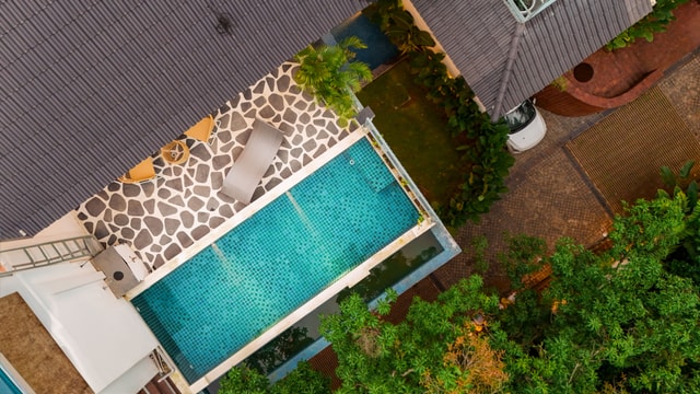 Rooftop pool