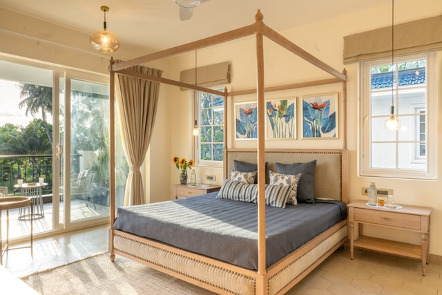 Bedroom 2: Maple chamber