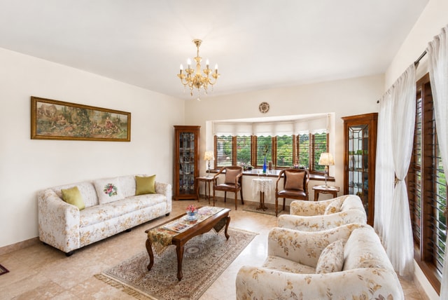Living room 1