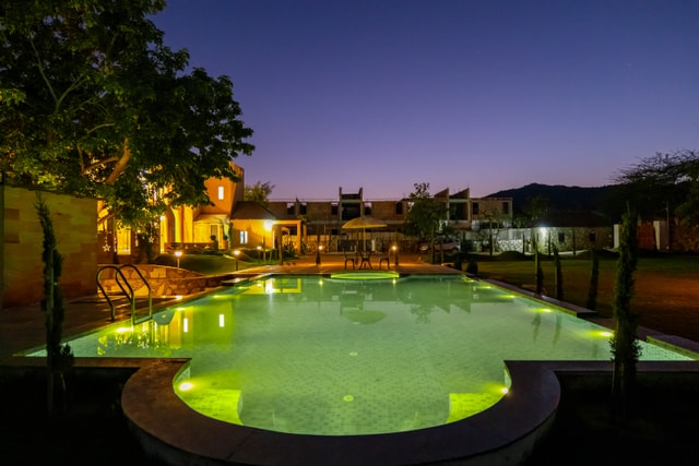 Swimming pool