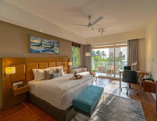 BEDROOM 2