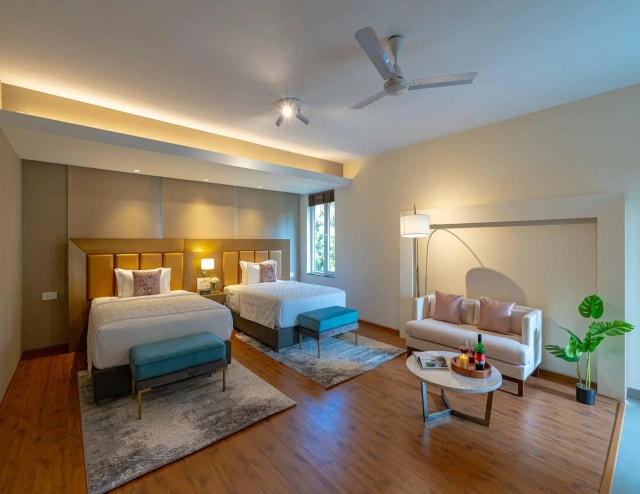 BEDROOM 8