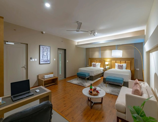 BEDROOM 9