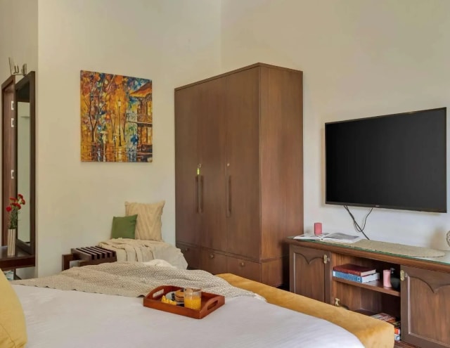 BEDROOM 7
