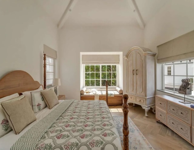 Bedroom 14