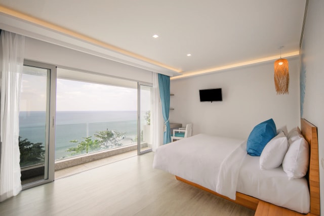 Bedroom 6