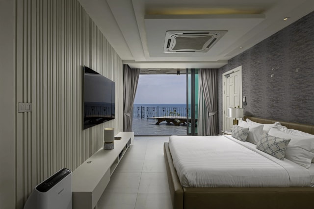 Bedroom 6