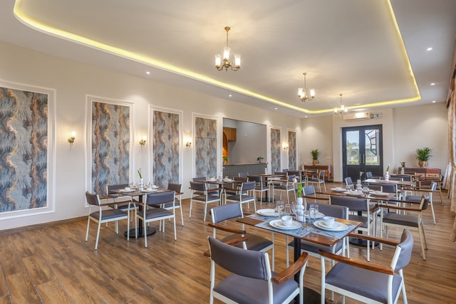 Restaurant cum Party Hall