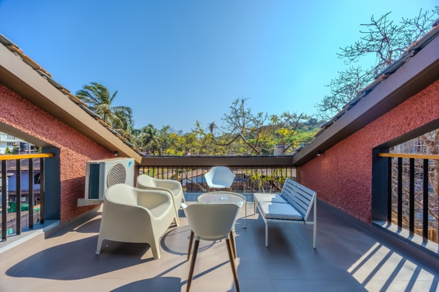Terrace-sit-out
