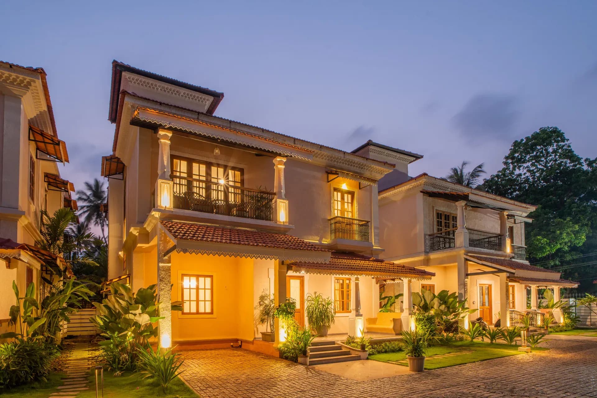 LT434(A2) | Gated community with garden & bar