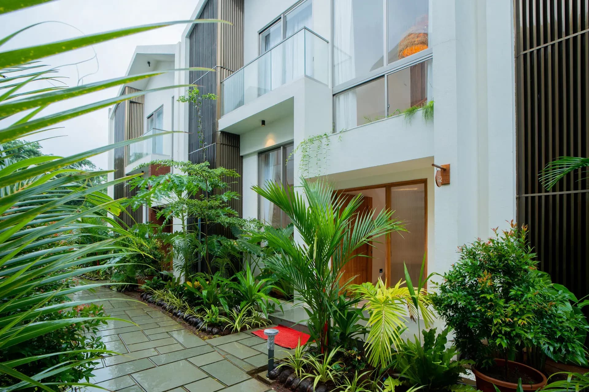 LT318(L2) | Private Pool | Vagator| 5 mins to Beach