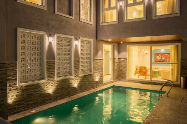 Swimming pool