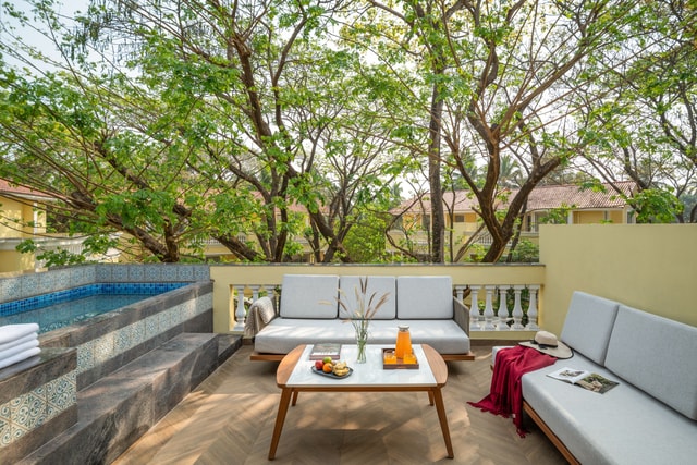 Mini plunge pool