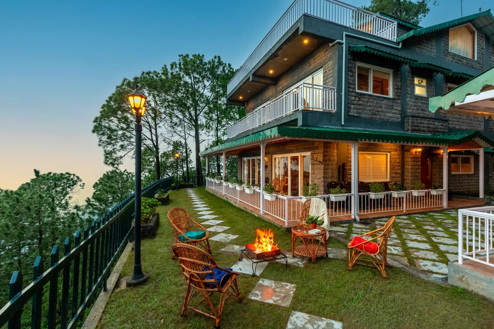 LTN317 | 3-BHK + Attic | Garden | Scenic views