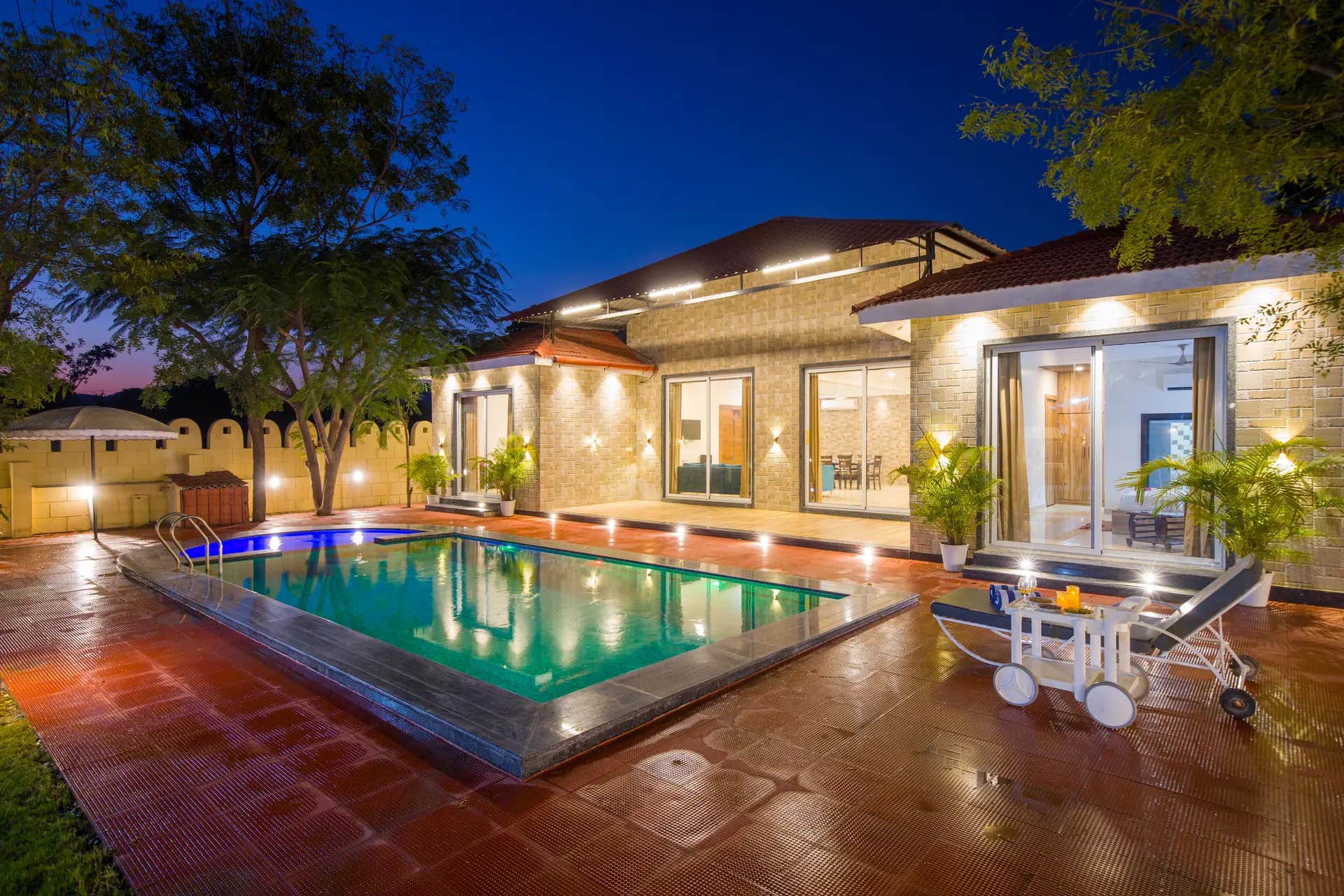 LTR520 | Exquisite 5-BHK Retreat With Private Pool, Garden & Bar