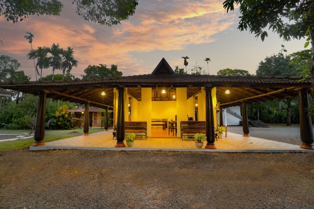 Outdoor sitting area