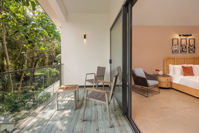 Outdoor sitting area