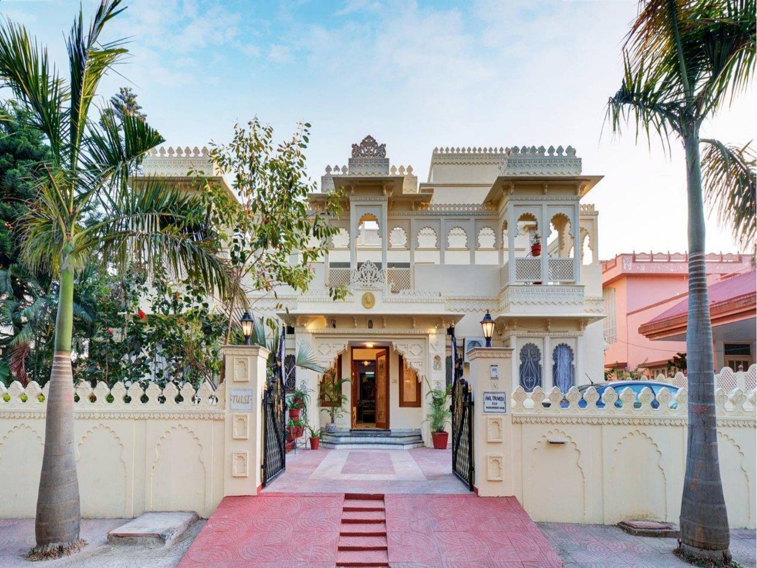 Luxury villas in Udaipur, Rajasthan, India LTR503