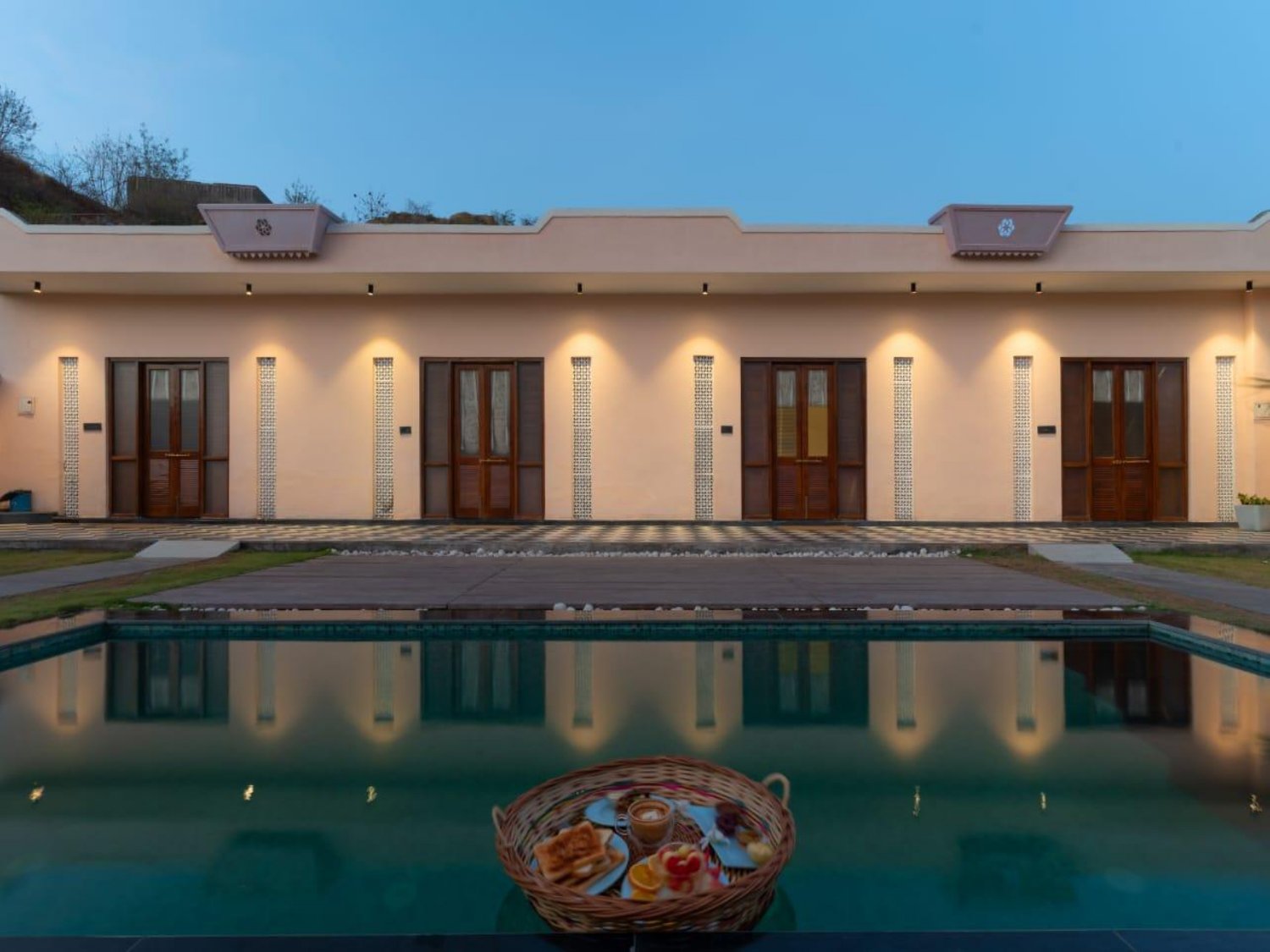 Luxury villas in Udaipur, Rajasthan, India LTR310